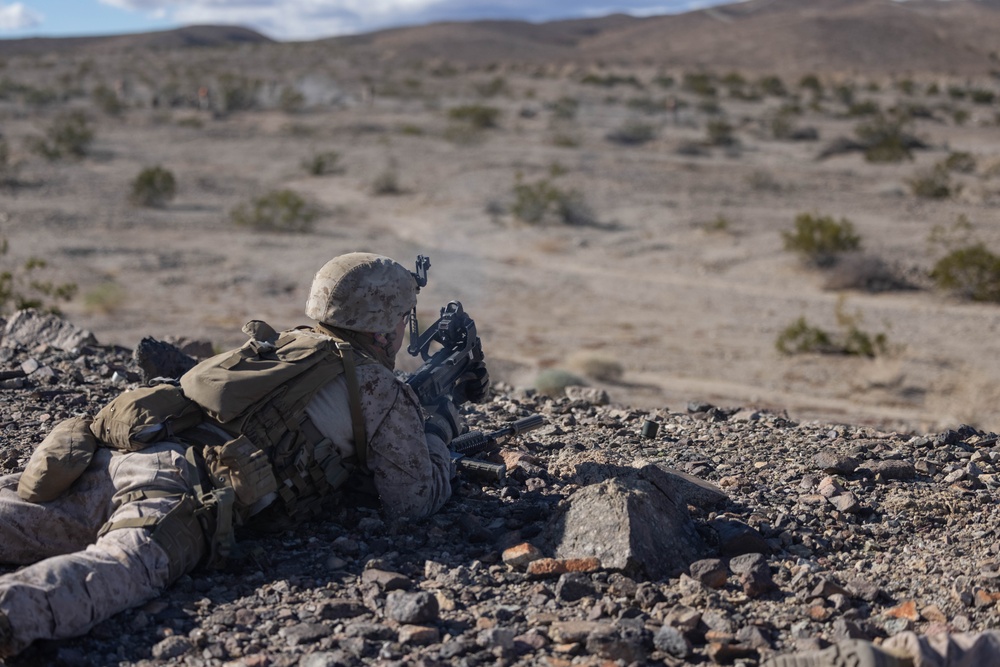 2nd Bn., 4th Marines conducts movement to contact range during SLTE