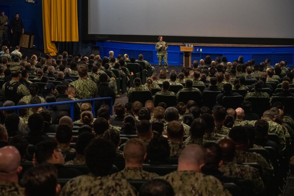 CNO Visits Naval Base San Diego