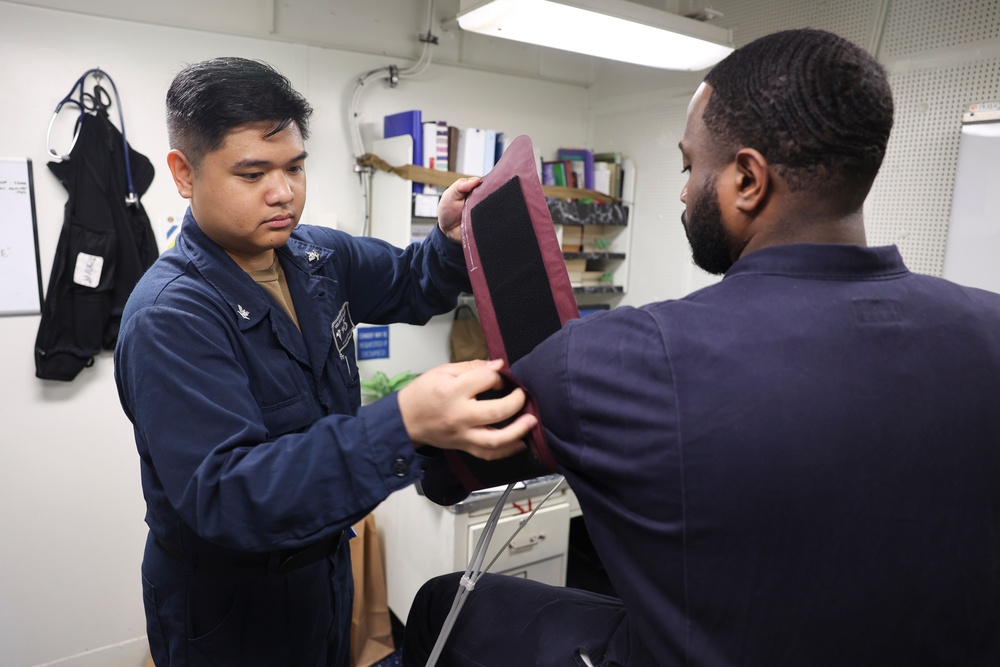 USS BATAAN MEDICAL SAILORS CONDUCT ROUTINE OPERATIONS