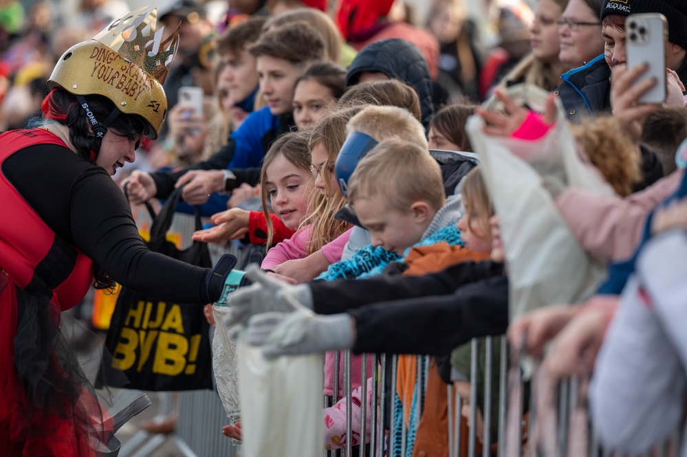 Come one, come all, the Fasching parade has begun