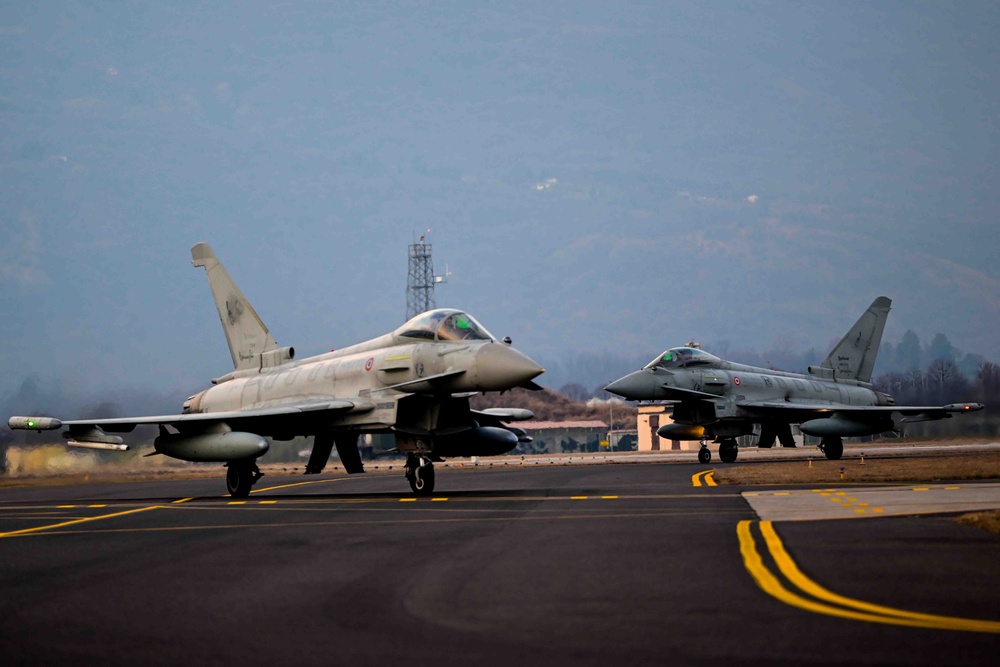 Triple Nickel conducts training with Italian Eurofighter Typhoons