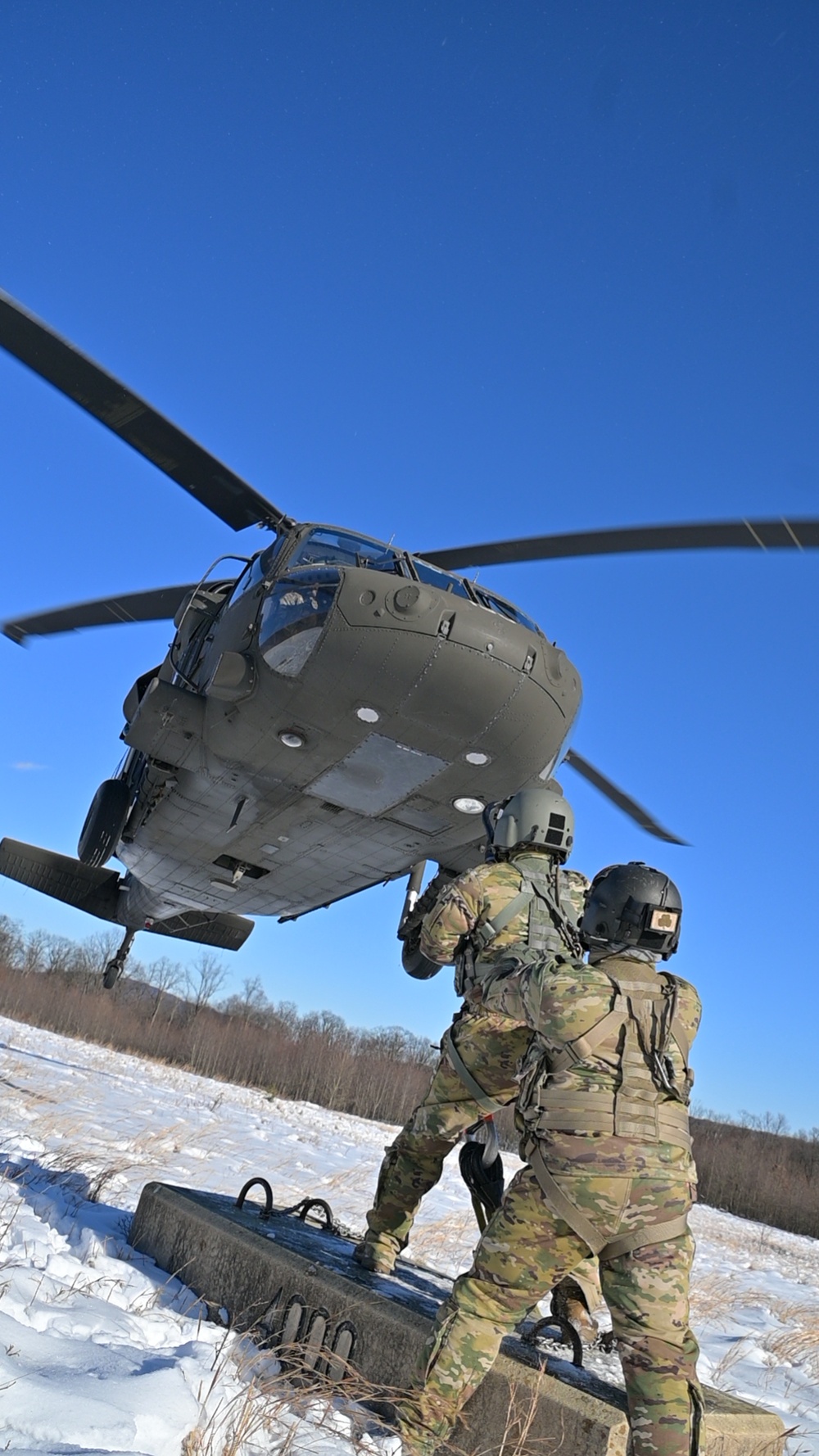 DVIDS - Images - Black Hawk sling load training [Image 2 of 9]