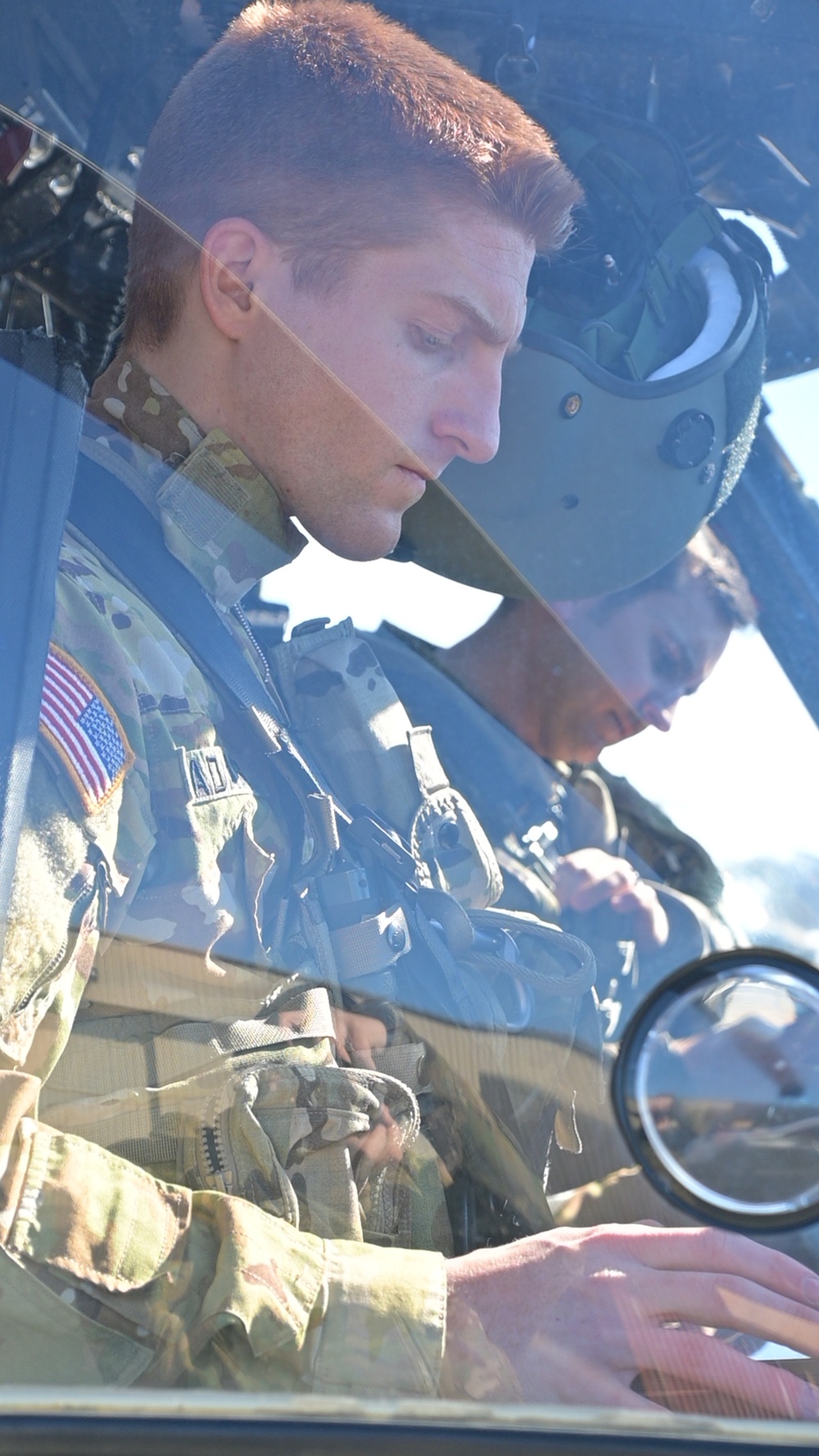 DVIDS - Images - Black Hawk sling load training [Image 6 of 9]