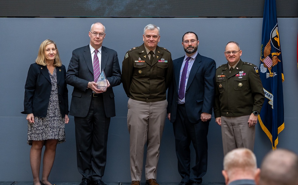 Portable Pathogen Detector Nabs Acquisition Innovation Award for USAMRIID