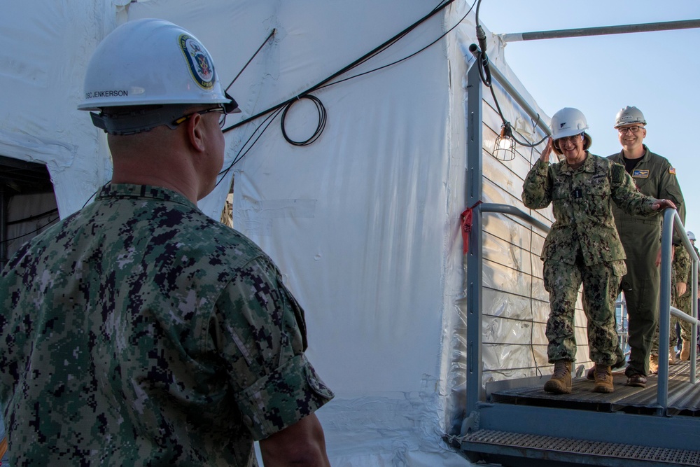 CNO Franchetti Visits USS Anchorage