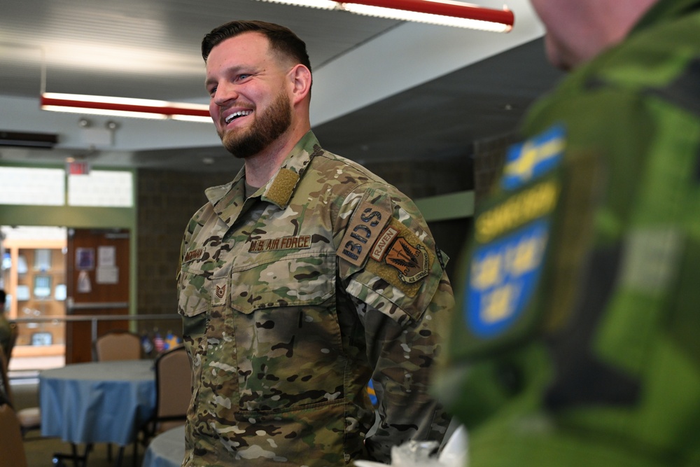 New York National Guard Hosts Swedish Delegation