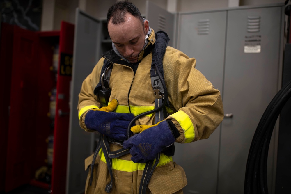 USS Tripoli Engineering Drill