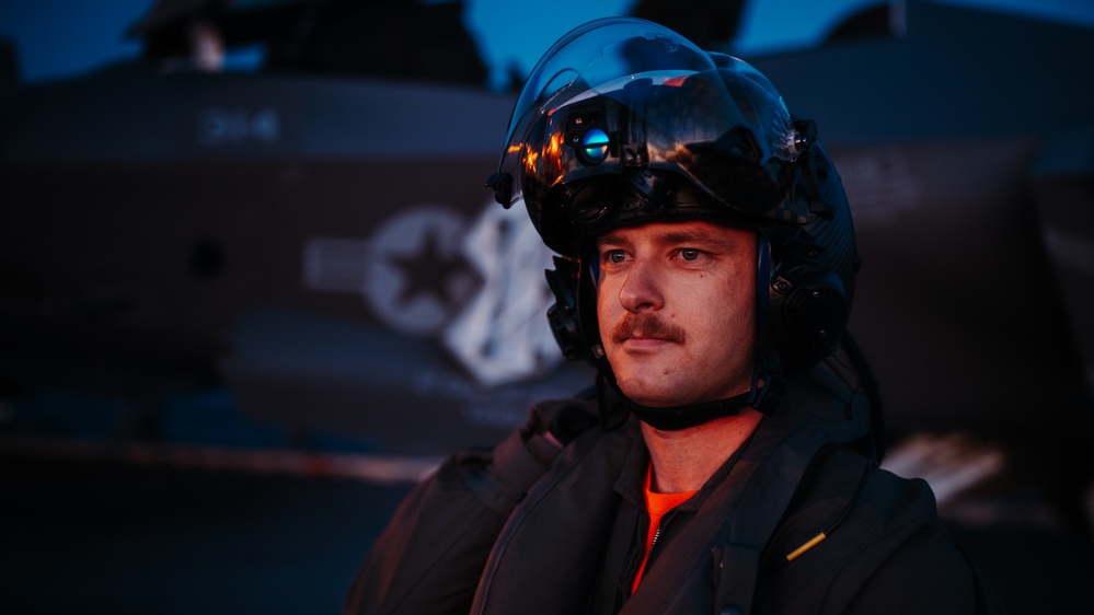 Twilight Flight Operations aboard George Washington