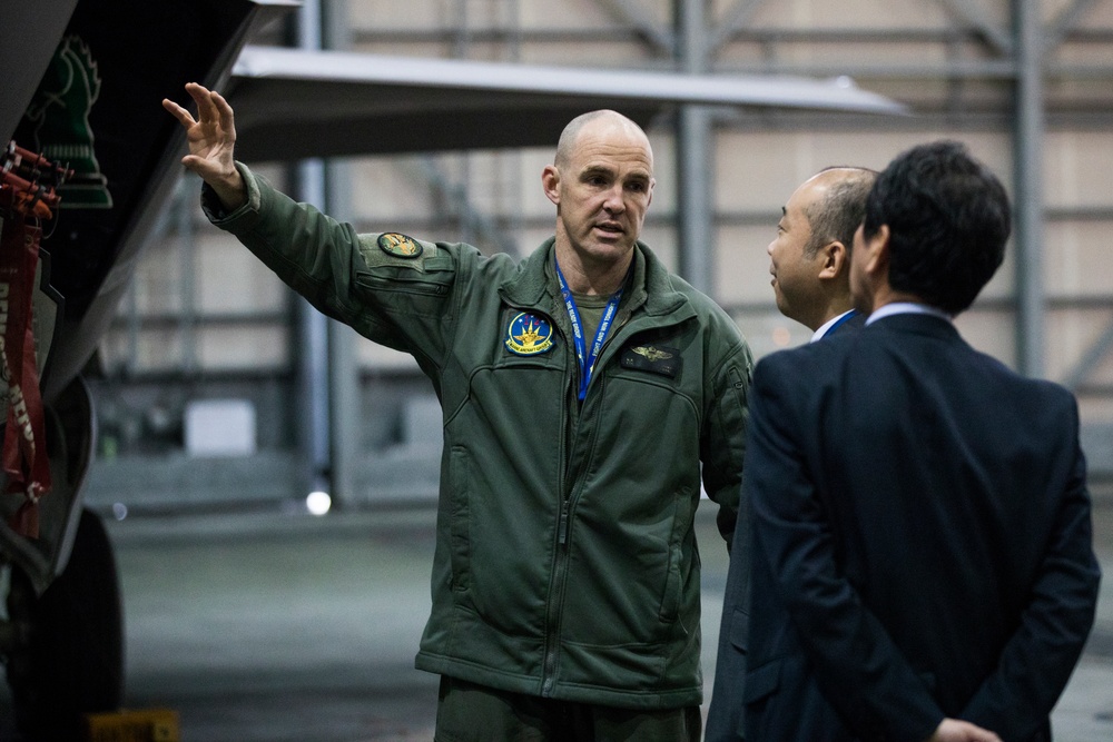 Japan’s MOFA and MOD visit the Green Knights