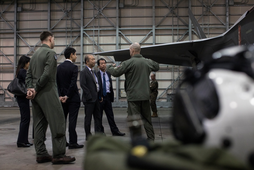 Japan’s MOFA and MOD visit the Green Knights
