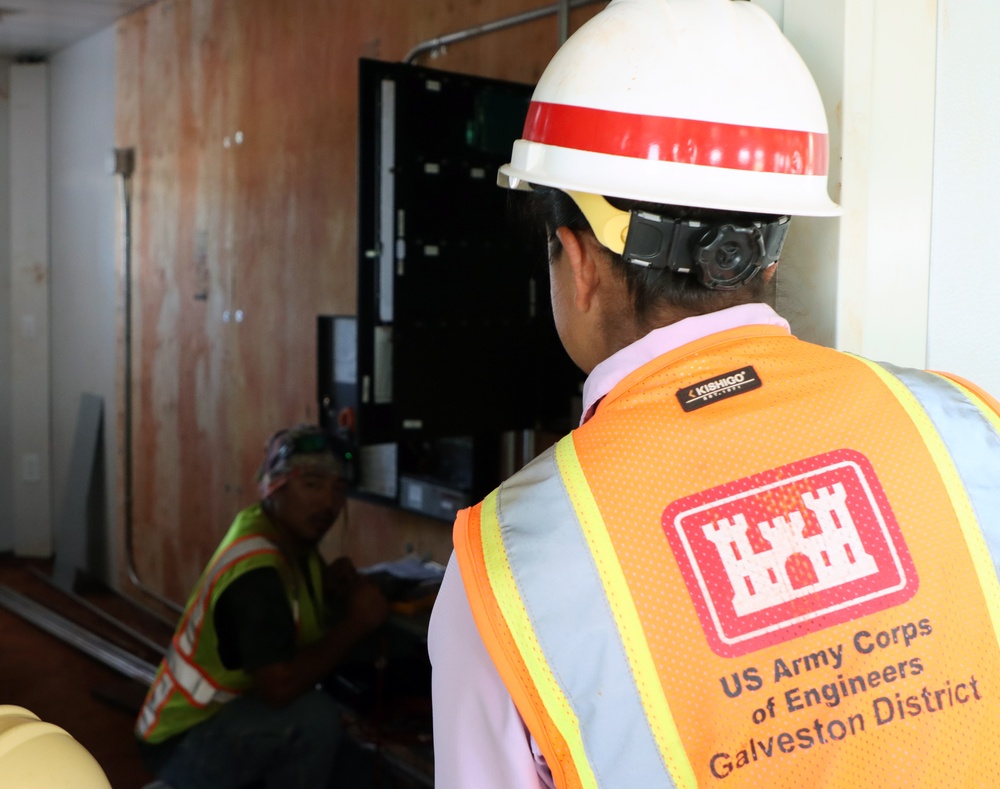 USACE project engineer conducts a site tour at the temporary school site in Lahaina, Hawai‘i