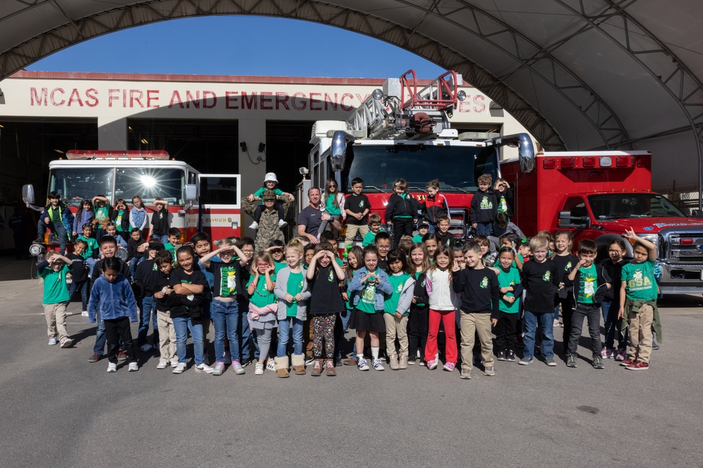 Gowan Science Academy visits MCAS Yuma