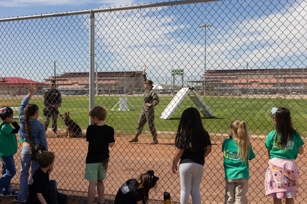 Gowan Science Academy visits MCAS Yuma