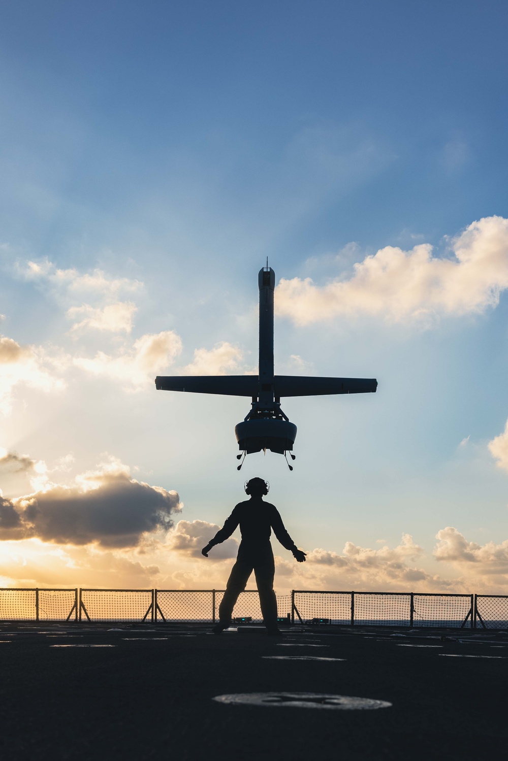 VBAT Flight Quarters, VBAT Flight Quarters: 26th MEU(SOC) Conducts VBAT Flight Operations Aboard USS Carter Hall