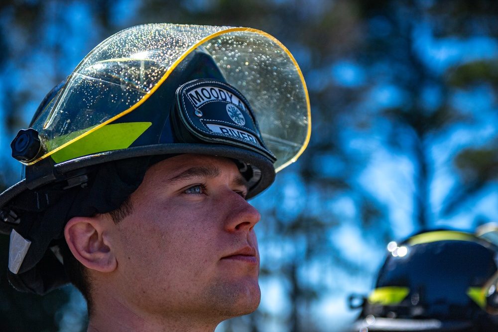 Moody, local Firefighters partner for aerial training