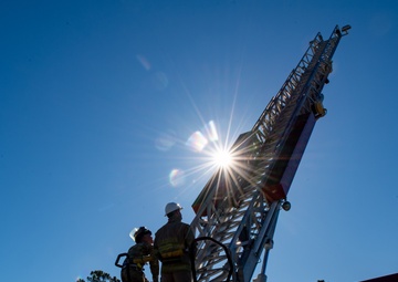 Moody, local Firefighters partner for aerial training