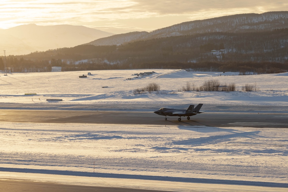 U.S. Marine Corps F-35B Lightning II jets with VMFA-542 arrive in Norway for Exercise Nordic Response 24