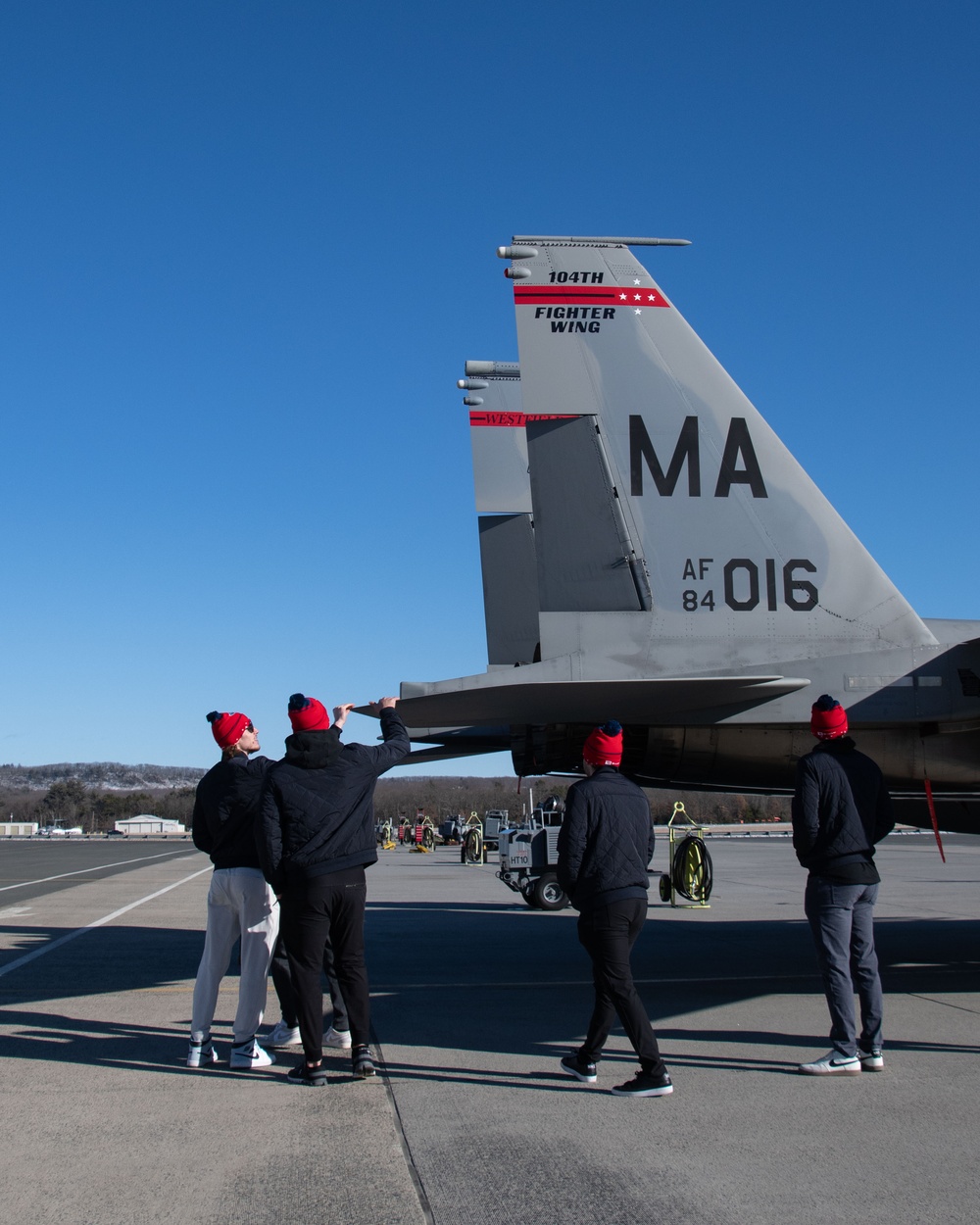 104th Fighter Wing hosts Springfield Thunderbirds for base tour