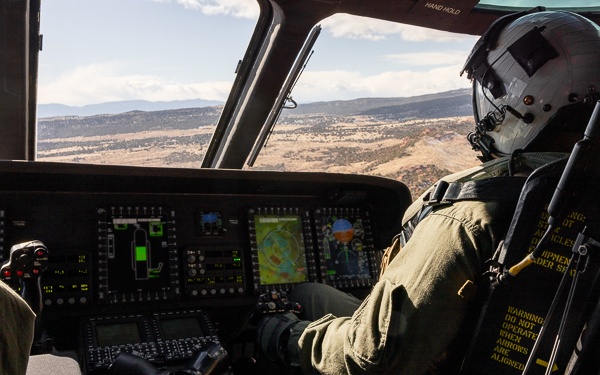 MARFORCOM Visits HMH-461