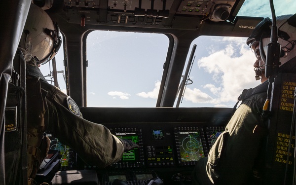 MARFORCOM Visits HMH-461