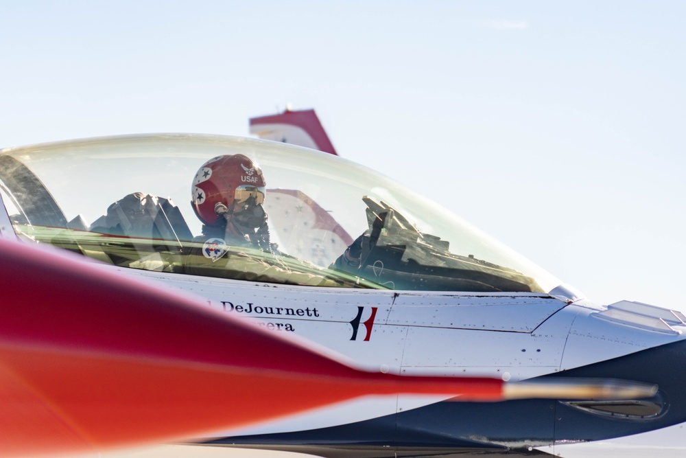 Thunderbirds kickoff winter training at Spaceport America