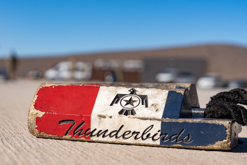 Thunderbirds kickoff winter training at Spaceport America