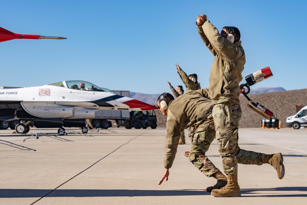 Thunderbirds kickoff winter training at Spaceport America