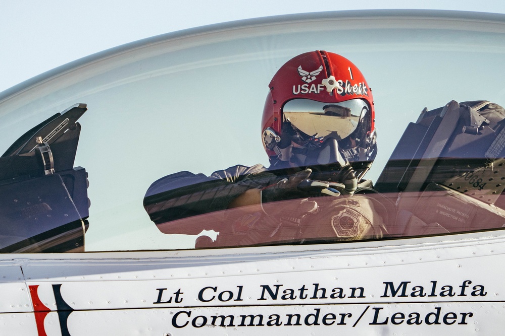 Thunderbirds kickoff winter training at Spaceport America