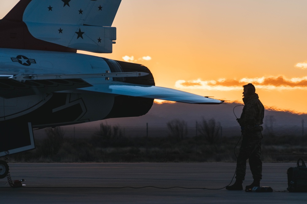Thunderbirds kickoff winter training at Spaceport America