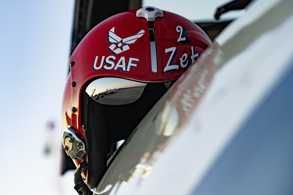 Thunderbirds kickoff winter training at Spaceport America