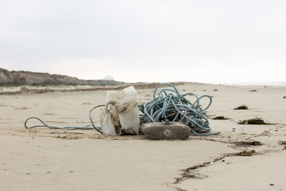 MCI-West Environmental Security Department holds cleanup for Camp Pendleton beaches