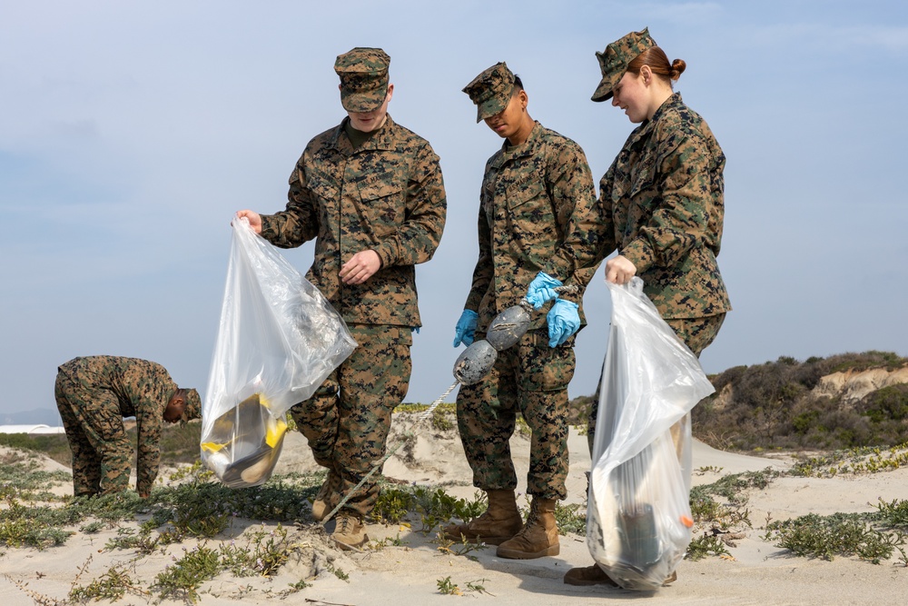 MCI-West Environmental Security Department holds cleanup for Camp Pendleton beaches