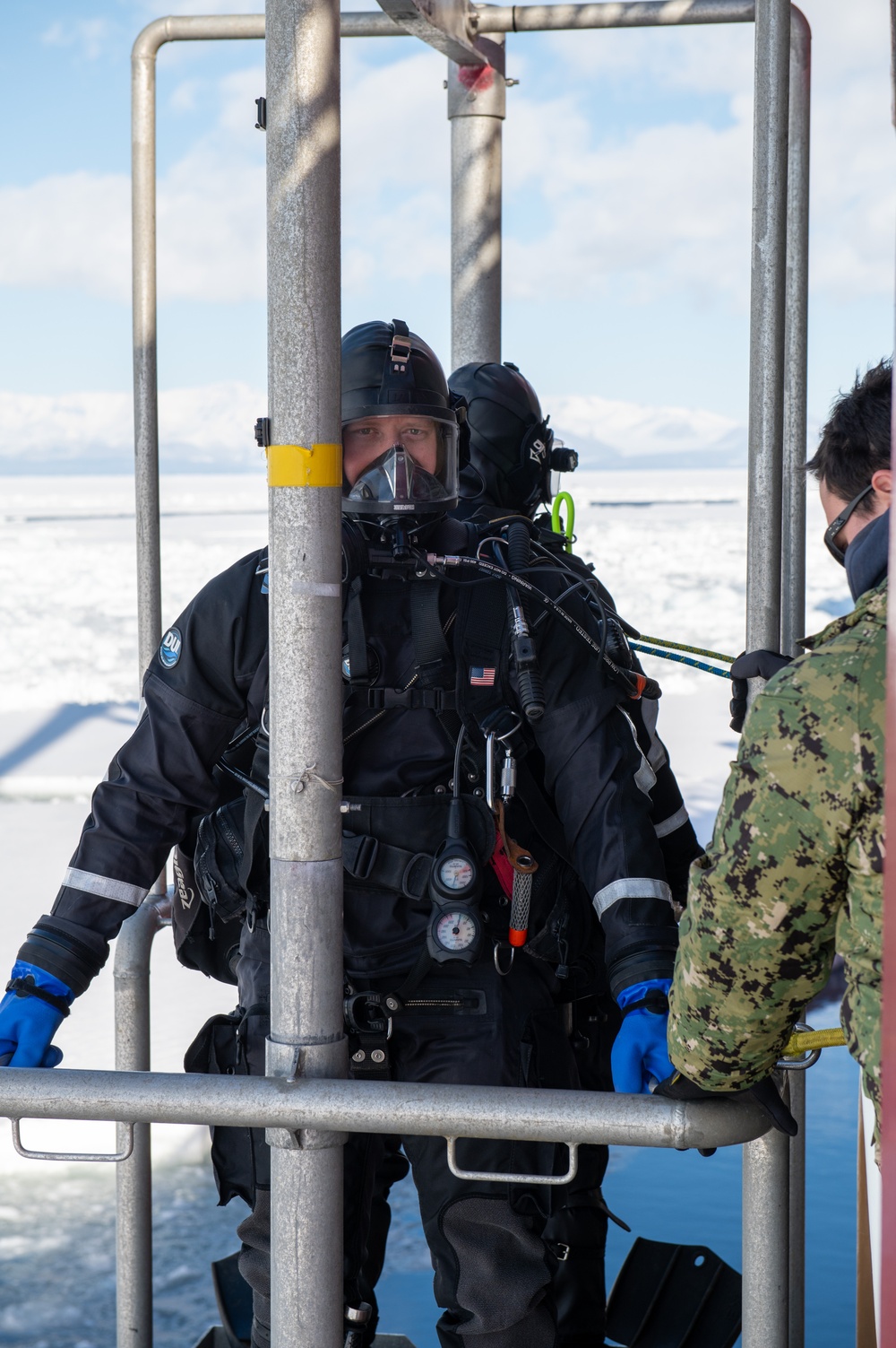 Coast Guard Cutter Polar Star (WAGB 10) conducts underwater repairs