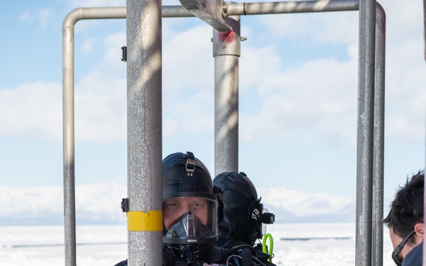 Coast Guard Cutter Polar Star (WAGB 10) conducts underwater repairs