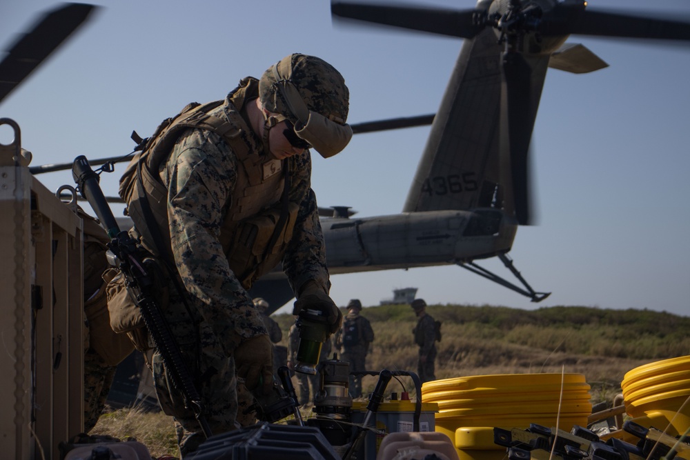 31st MEU conducts FARP on Ie Shima