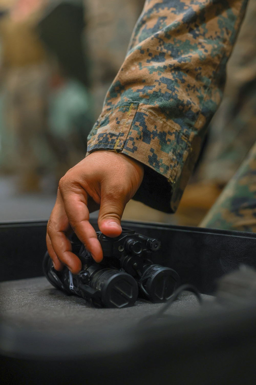 LAR Marines Rehearse Company-Level Reinforcement Procedures Aboard USS Somerset