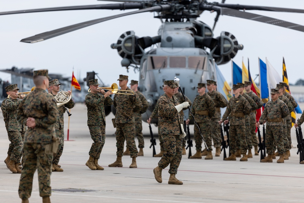 HMH-464 Change of Command