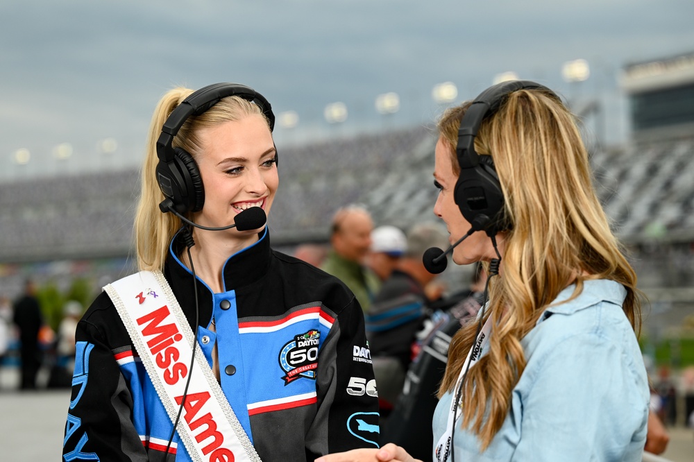 2 Lt Marsh (Miss America) at Daytona 500