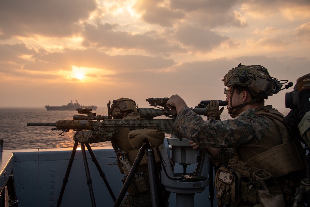 USS Green Bay (LPD 20) Conducts VBSS Exercise