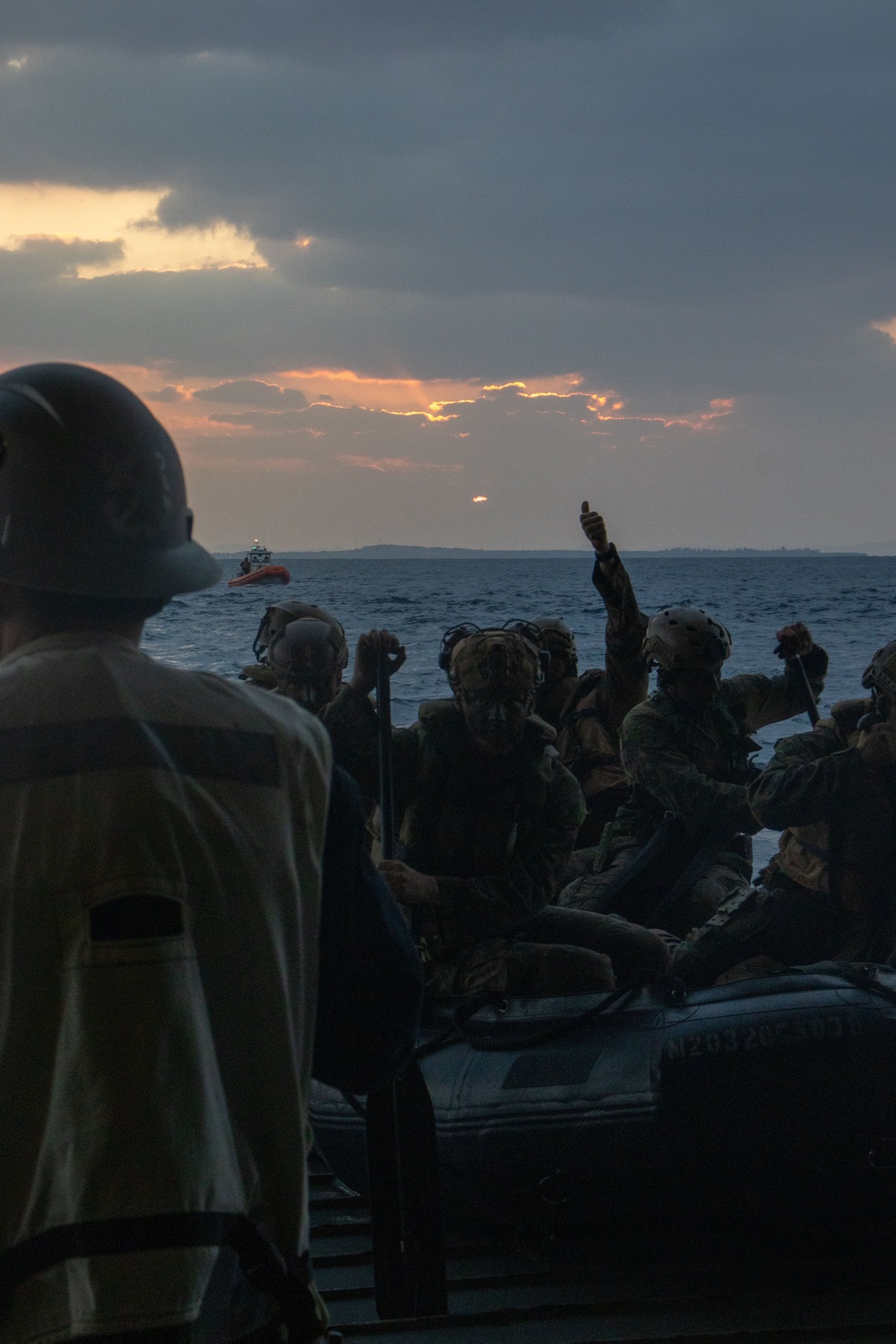 BLT 1/1 Boat Raid from the USS Green Bay
