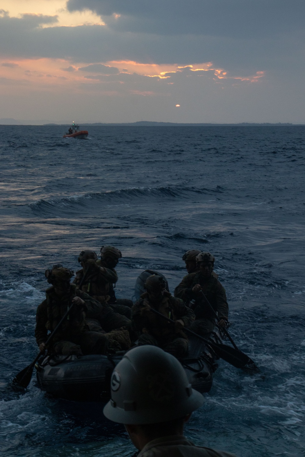 BLT 1/1 Boat Raid from the USS Green Bay