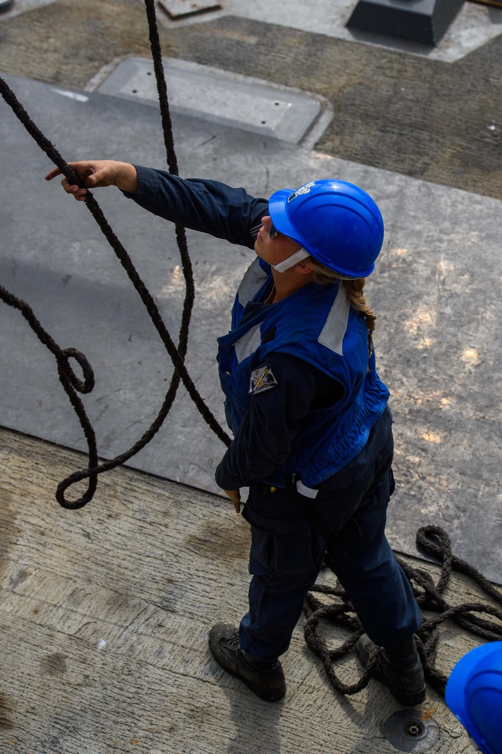 USS Mason Conducts Replenishment-At-Sea with USNS Supply in the Red Sea