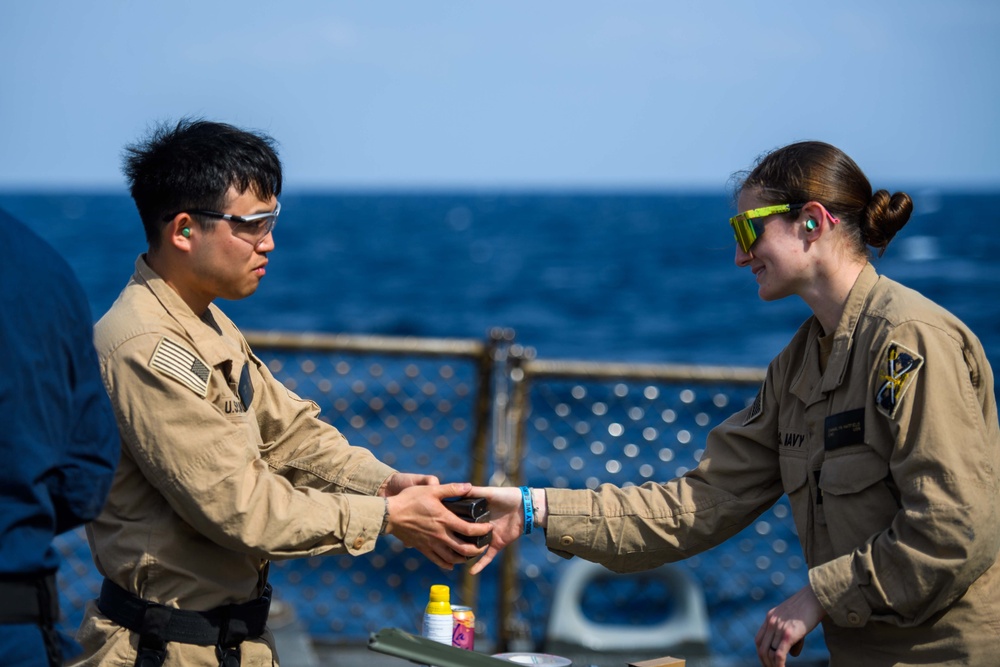 USS Mason Conducts a Live-Fire Training in the Red Sea