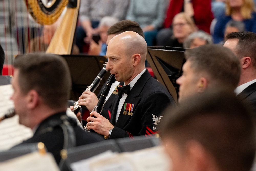 United States Navy Band Performs at Hendersonville High School