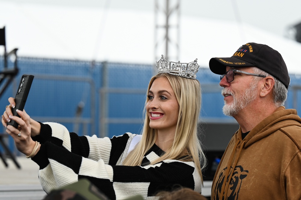 2 Lt Marsh (Miss America) at Daytona 500