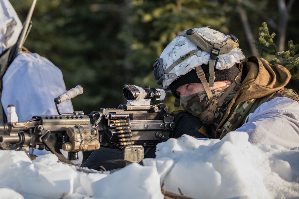 2-11 Airborne OPFOR Pull Security During JPMRC 24-02