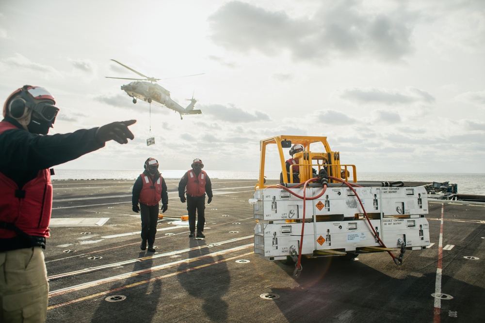 George Washington Conducts a Vertical Replenishment