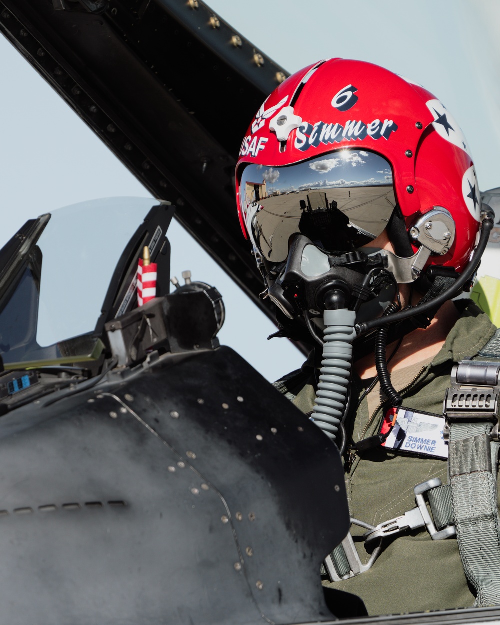 Thunderbirds practice at Edwards AFB