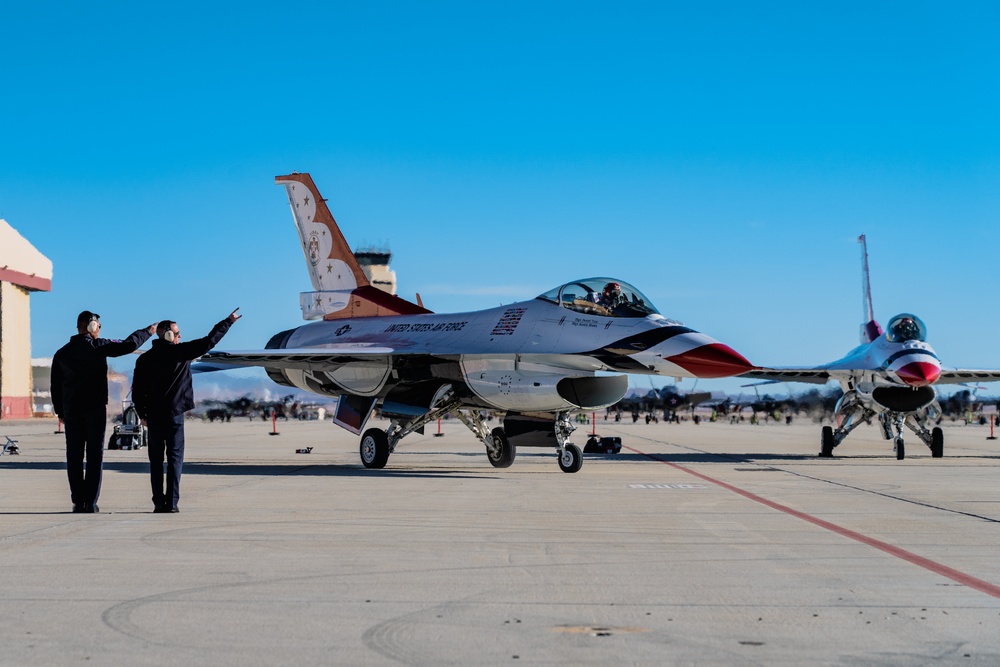 Thunderbirds practice at Edwards AFB