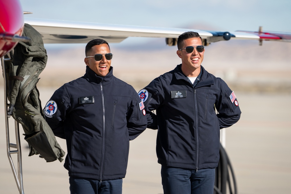 Thunderbirds practice at Edwards AFB